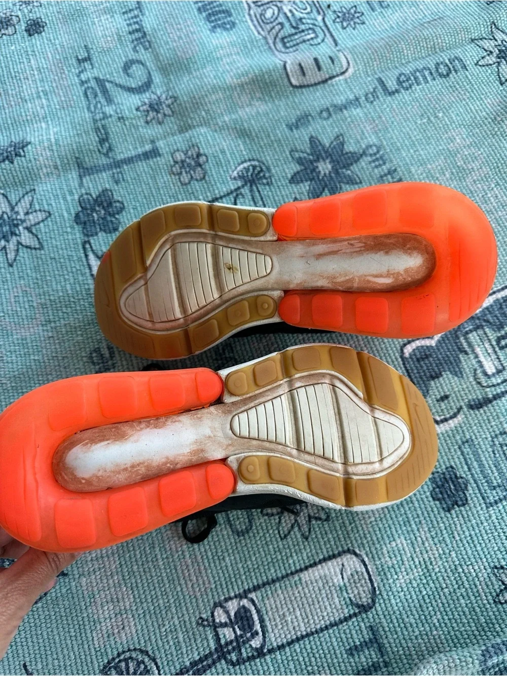 Nike Air Max 270 Kids Black and Orange Running Sneakers 👟 Size 4.5